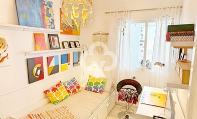 Jälleenmyynti - Kattohuoneisto -
Torrevieja - Playa de los Locos