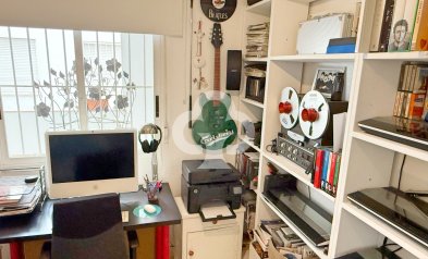 Jälleenmyynti - Kattohuoneisto -
Torrevieja - Playa de los Locos