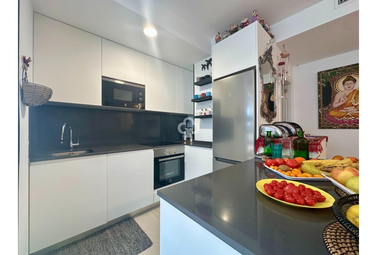 Jälleenmyynti - Piso -
Torremolinos - Los Alamos