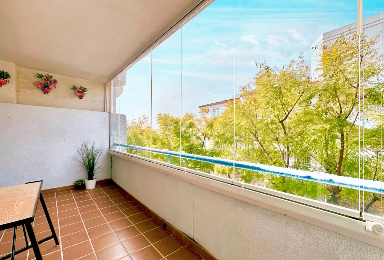 Jälleenmyynti - Huoneisto -
Fuengirola - Los Pacos