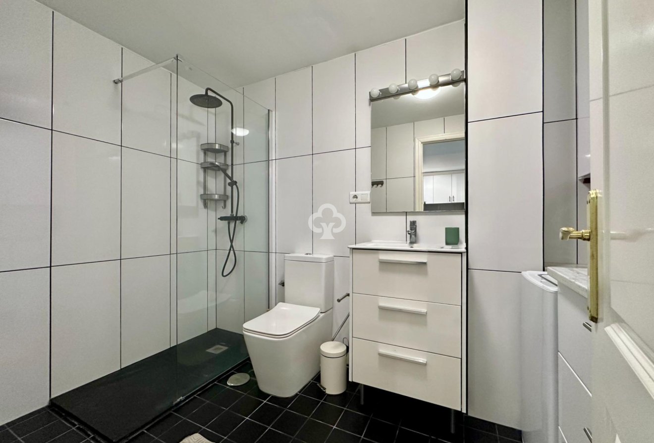 Jälleenmyynti - Huoneisto -
Fuengirola - Los Pacos