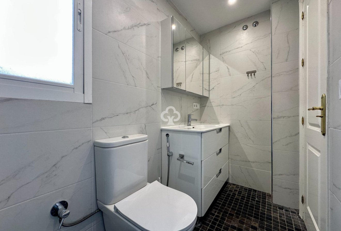 Jälleenmyynti - Huoneisto -
Fuengirola - Los Pacos