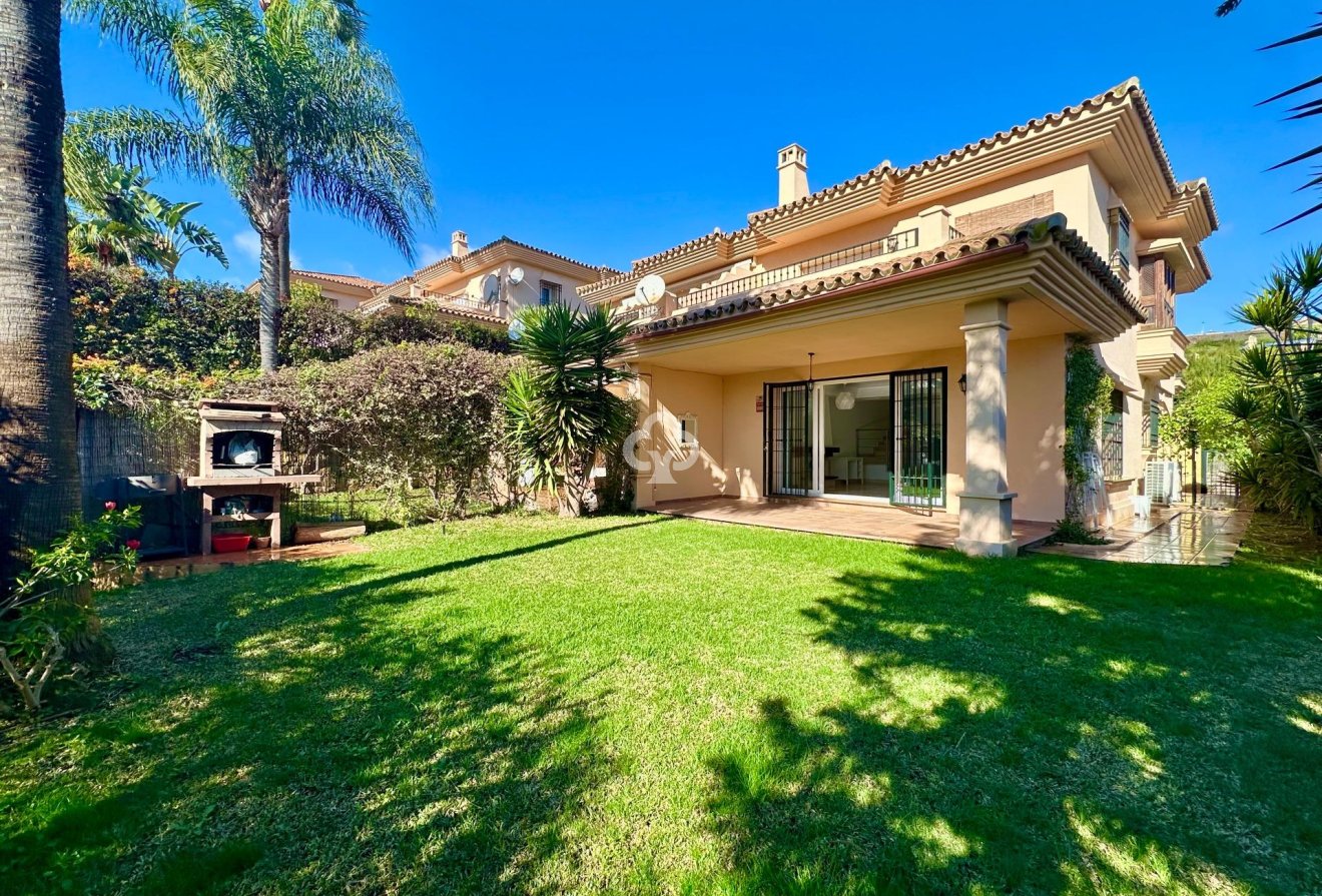 Jälleenmyynti - Paritalo -
Mijas - Riviera del Sol