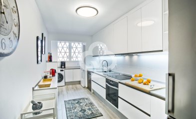 Jälleenmyynti - Huoneisto -
Fuengirola - Los Boliches