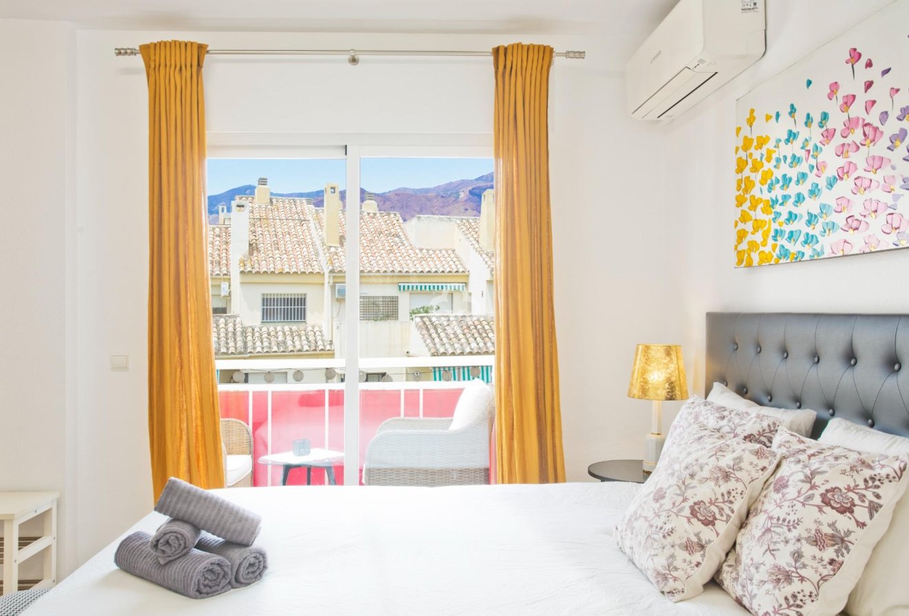 Jälleenmyynti - Huoneisto -
Fuengirola - Los Boliches