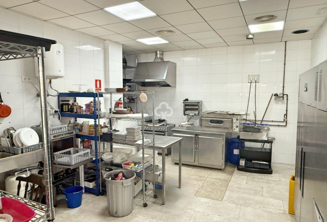 Business transfer - Commercial unit -
Torrevieja - Playa de los Locos