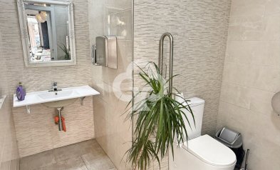 Business transfer - Commercial unit -
Torrevieja - Playa de los Locos