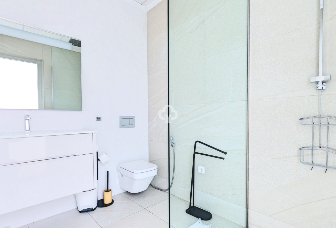 Wiederverkauf - Villa -
Orihuela - 03189