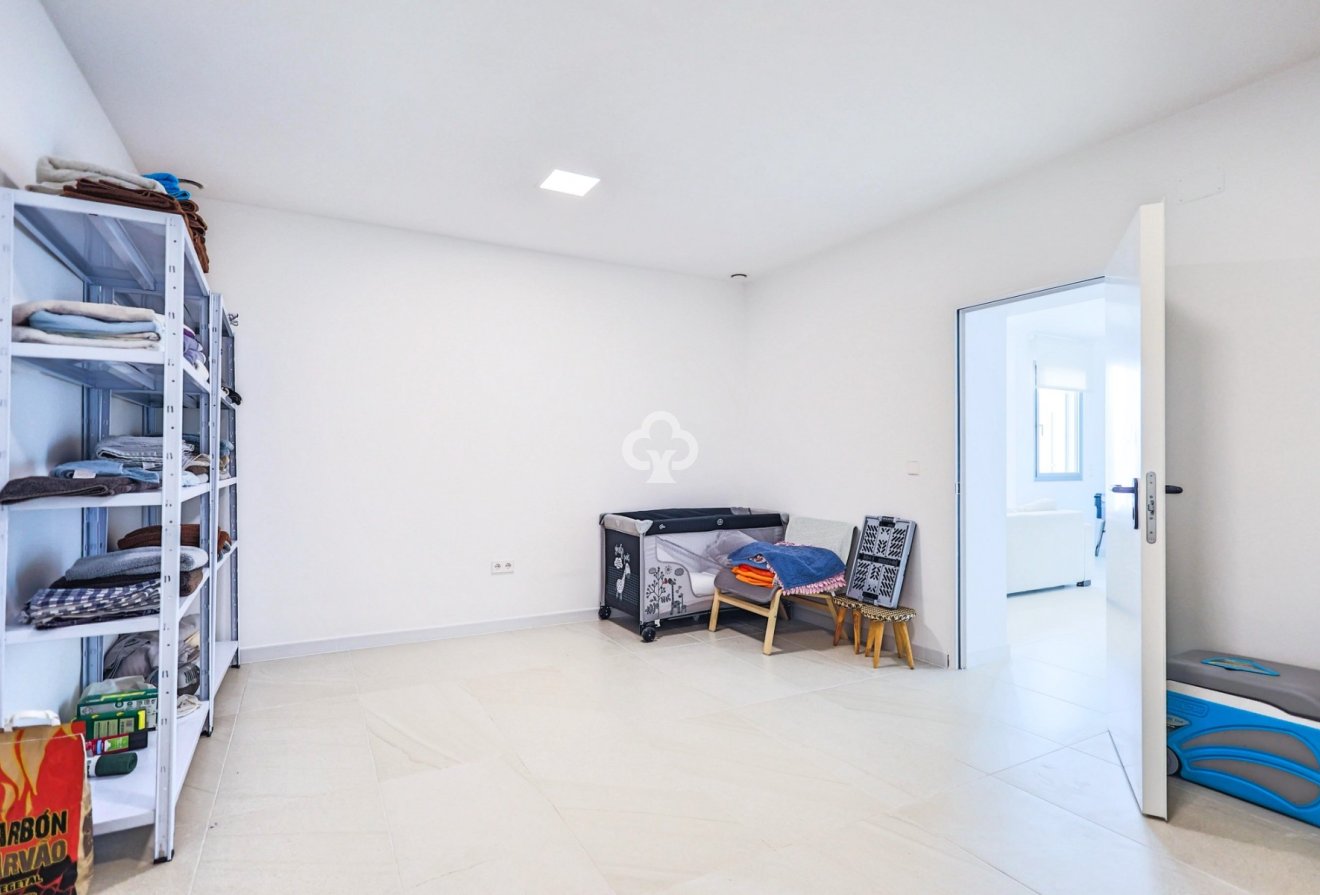 Wiederverkauf - Villa -
Orihuela - 03189