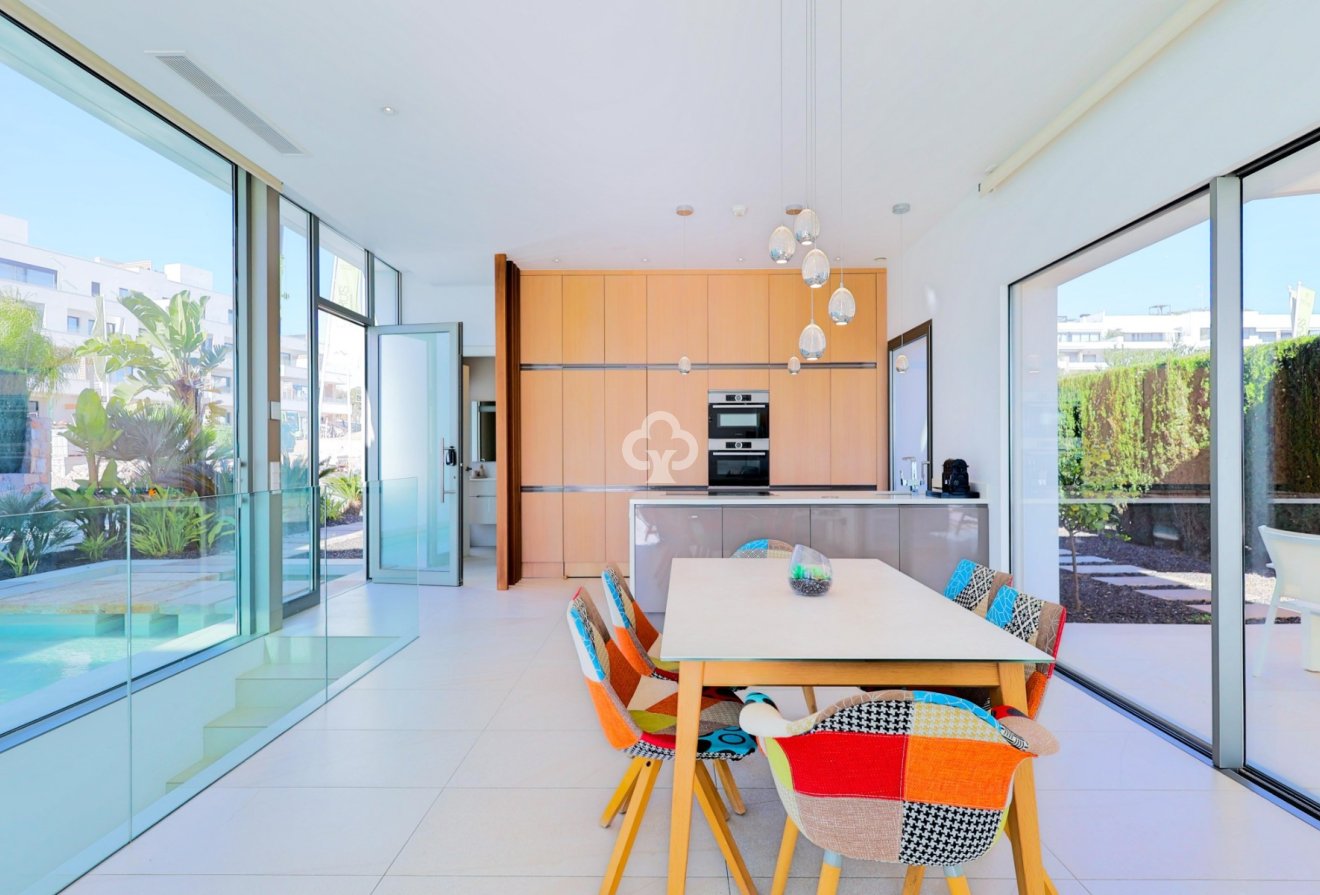 Wiederverkauf - Villa -
Orihuela - 03189