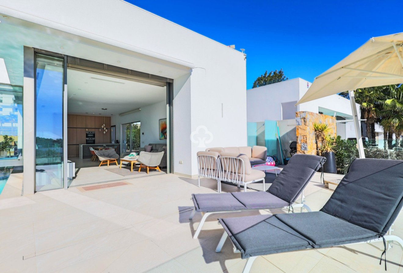 Wiederverkauf - Villa -
Orihuela - 03189