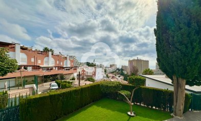 Resale - Casa -
Fuengirola - Los Pacos