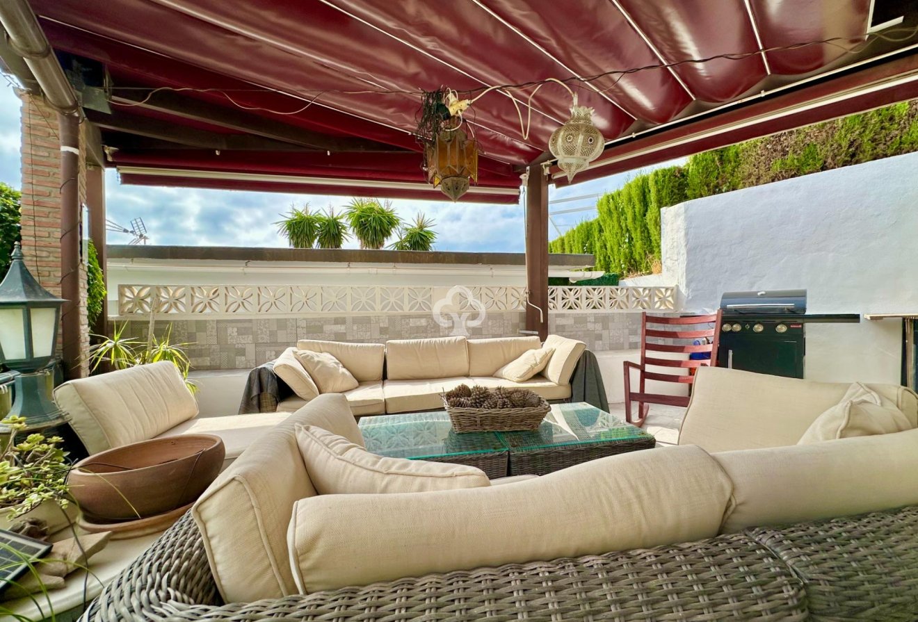 Resale - Casa -
Fuengirola - Los Pacos