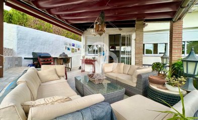 Resale - Casa -
Fuengirola - Los Pacos