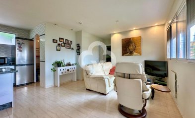 Resale - Casa -
Fuengirola - Los Pacos