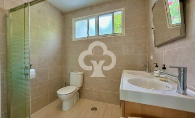 Resale - Casa -
Fuengirola - Los Pacos