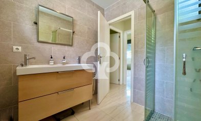 Resale - Casa -
Fuengirola - Los Pacos