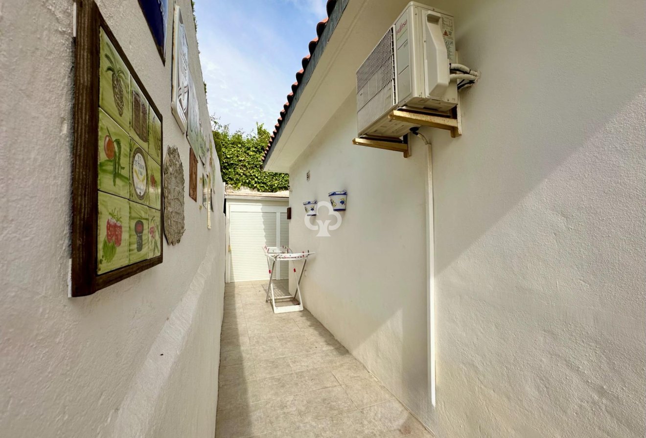 Resale - Casa -
Fuengirola - Los Pacos