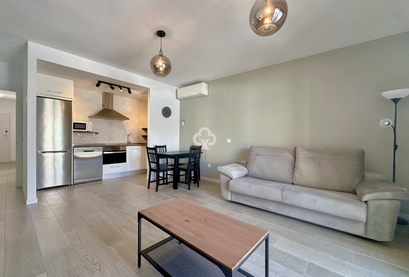 Resale - Apartament -
Fuengirola - Los Boliches