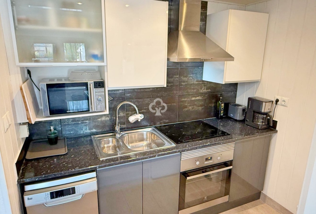 Resale - Townhouses -
Torrevieja - Los balcones