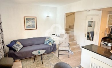 Resale - Townhouses -
Torrevieja - Los balcones