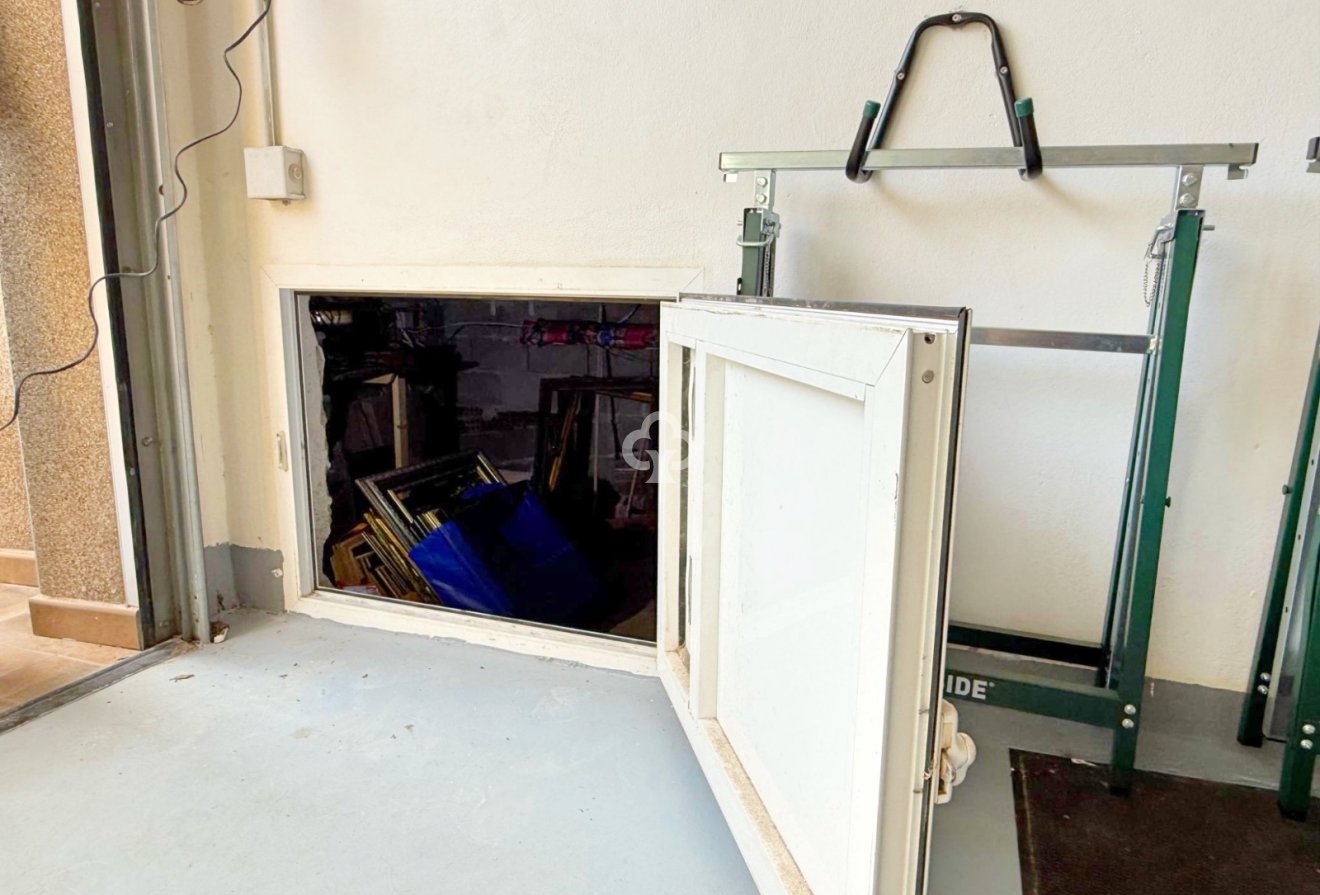 Resale - Detached villa -
San Fulgencio - 03177