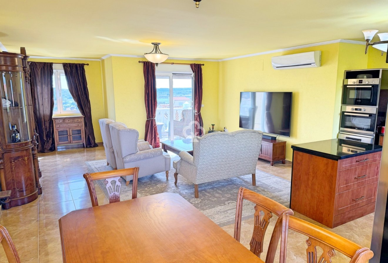 Resale - Detached villa -
San Fulgencio - 03177