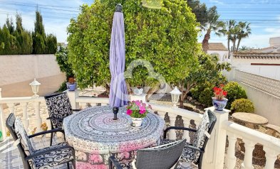 Resale - Detached villa -
Torrevieja - 03184