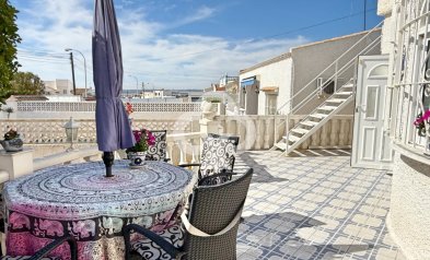 Resale - Detached villa -
Torrevieja - 03184