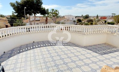 Resale - Detached villa -
Torrevieja - 03184