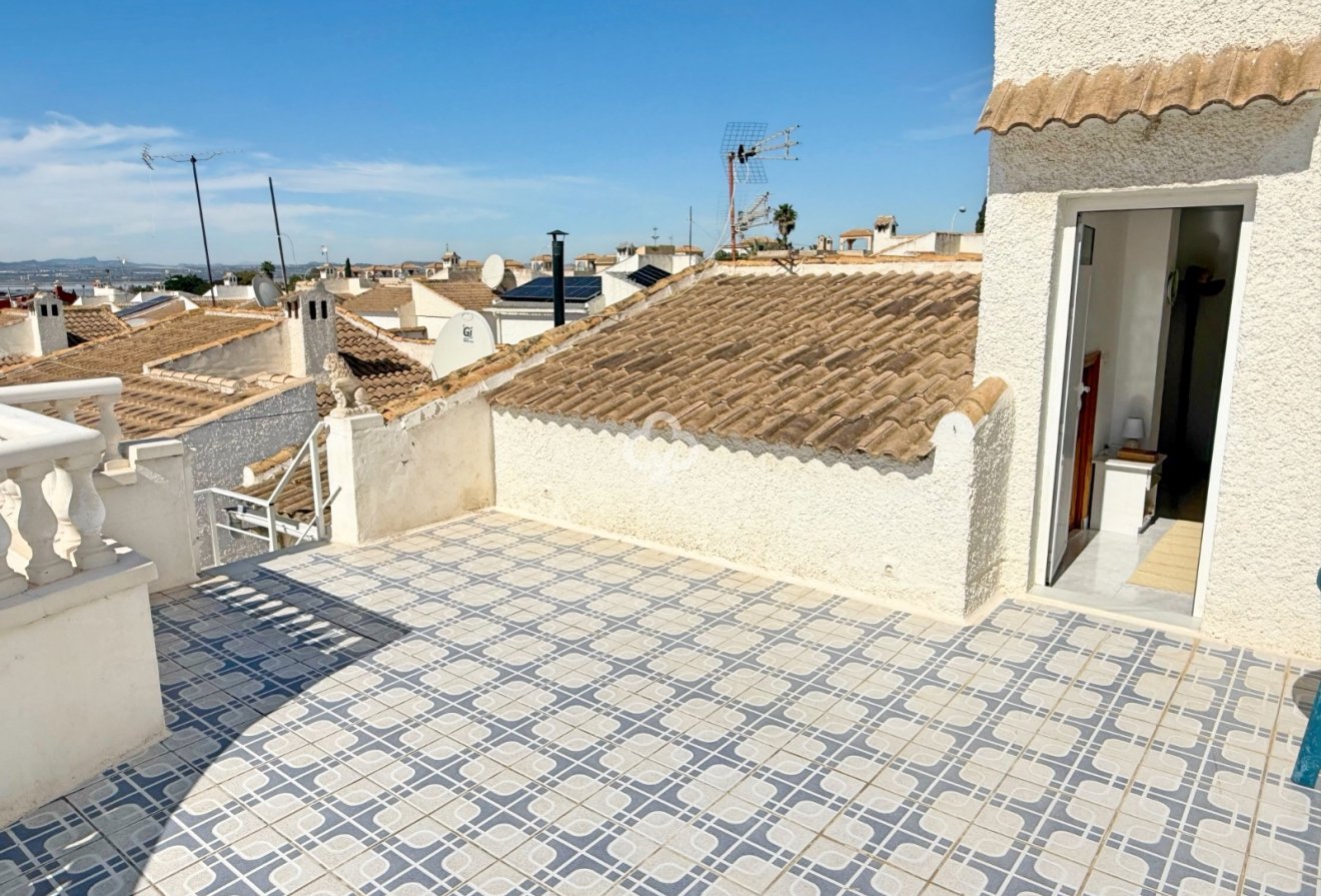 Resale - Detached villa -
Torrevieja - 03184