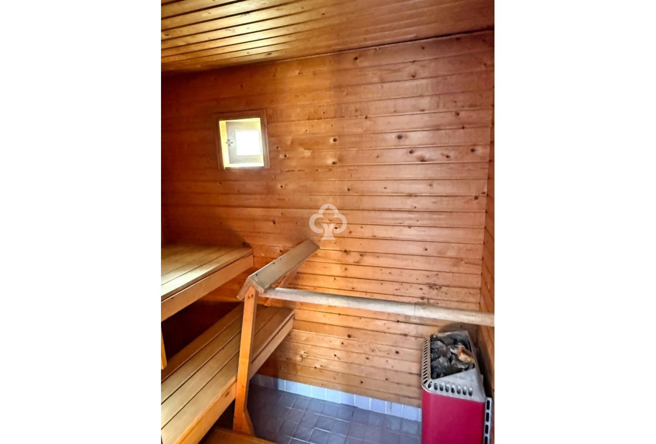 Resale - Detached villa -
Torrevieja - 03184