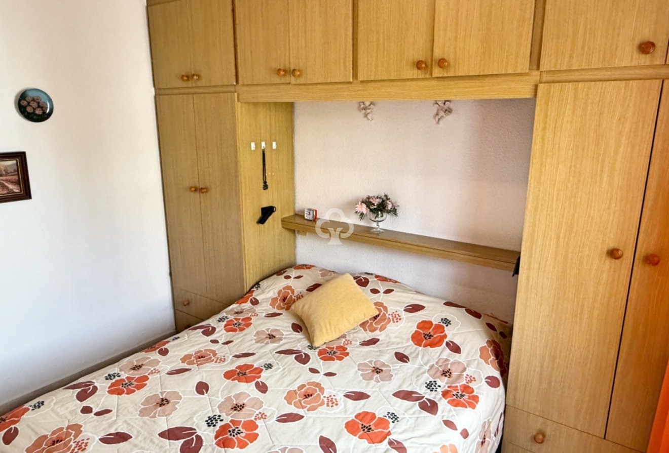 Resale - Detached villa -
Torrevieja - 03184