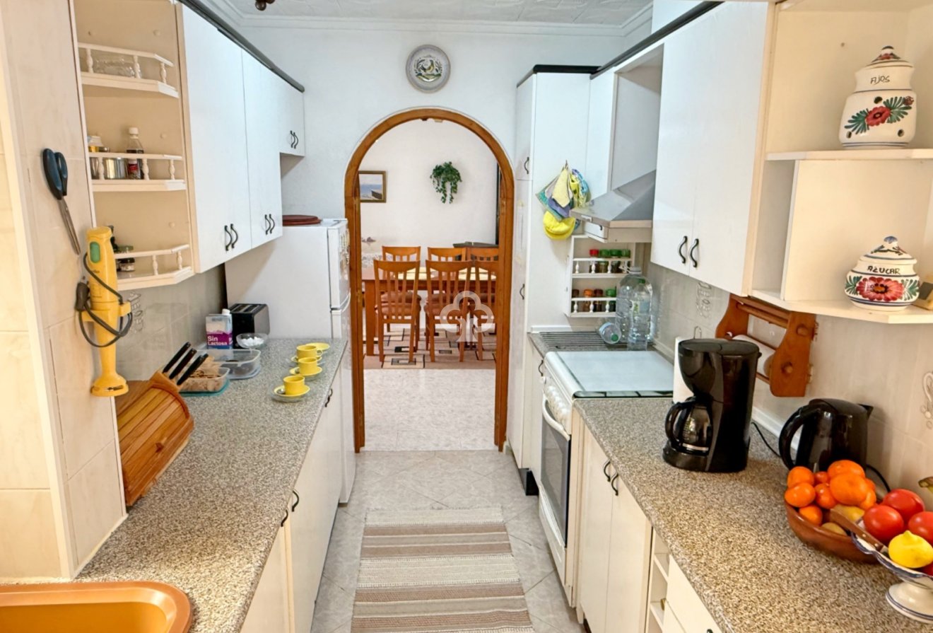 Resale - Detached villa -
Torrevieja - 03184