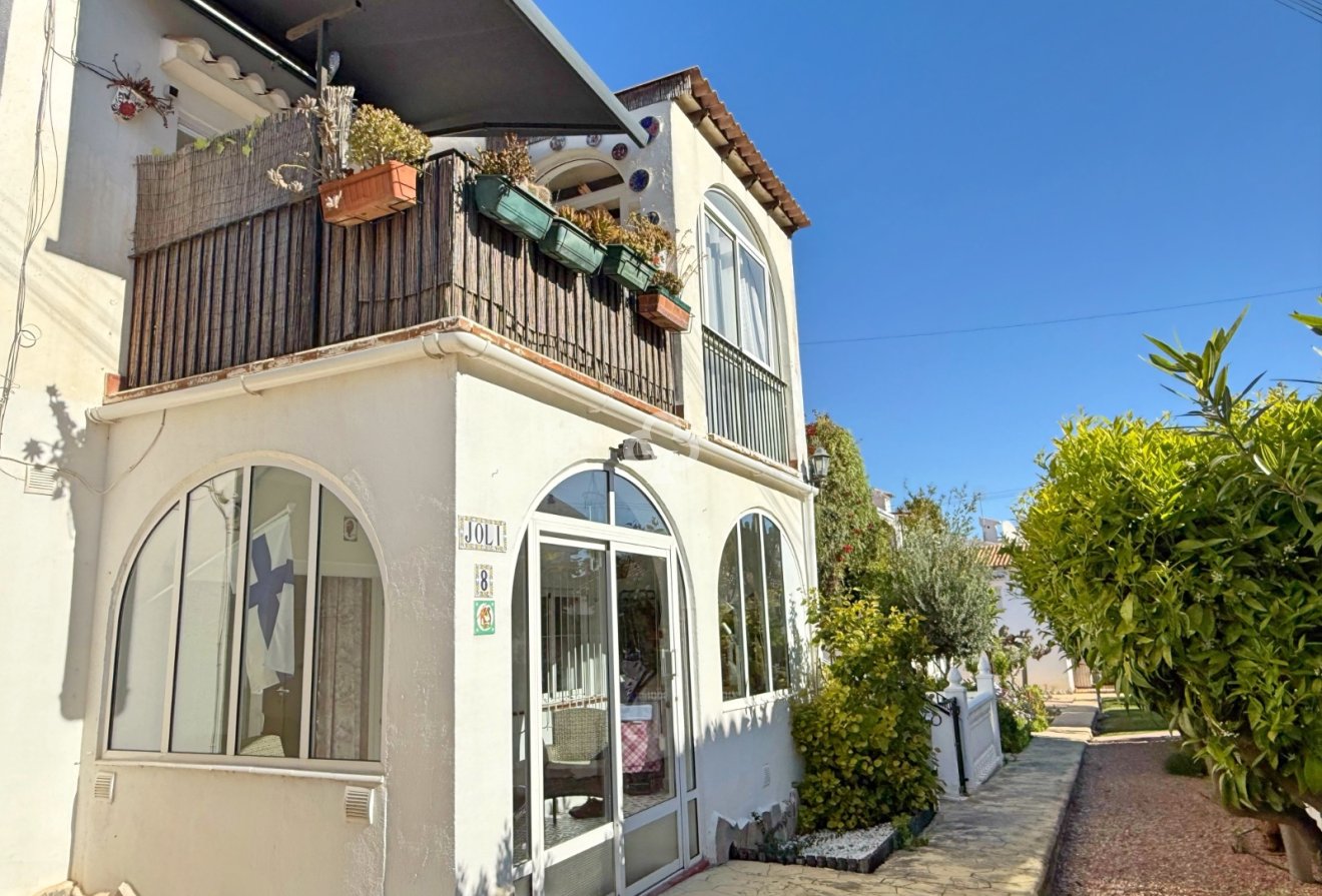 Wiederverkauf - Bungalow -
Torrevieja - Los balcones