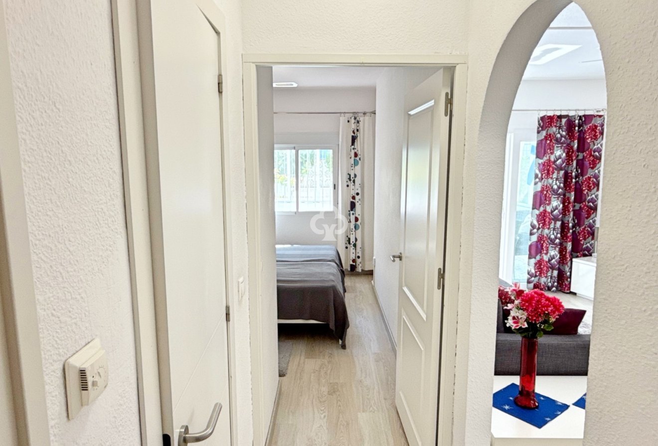 Wiederverkauf - Bungalow -
Torrevieja - Los balcones