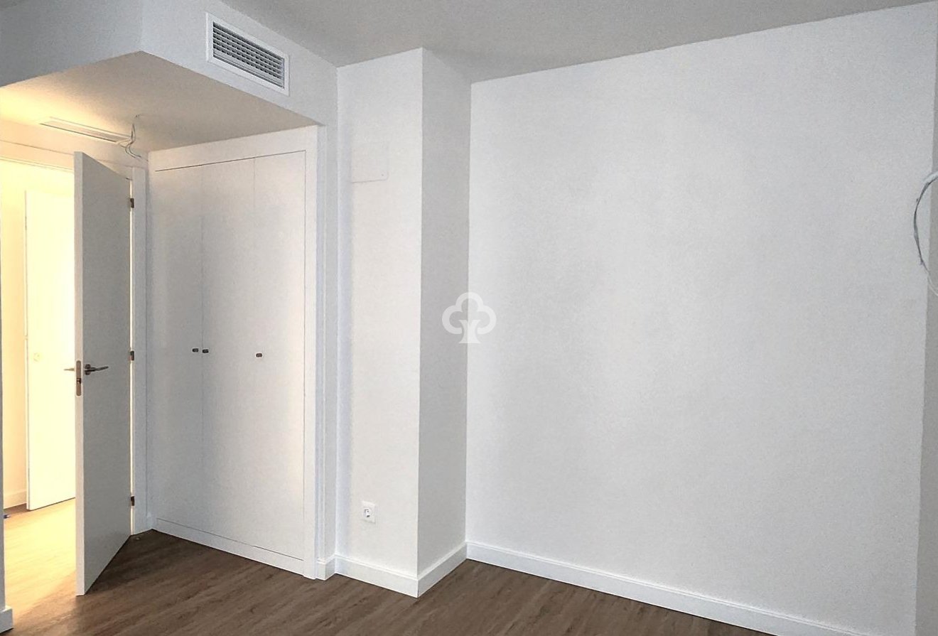 Jälleenmyynti - Huoneisto -
Fuengirola - Torreblanca del Sol