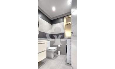 Wiederverkauf - Studie -
Mijas - Sitio de calahonda - atalaya