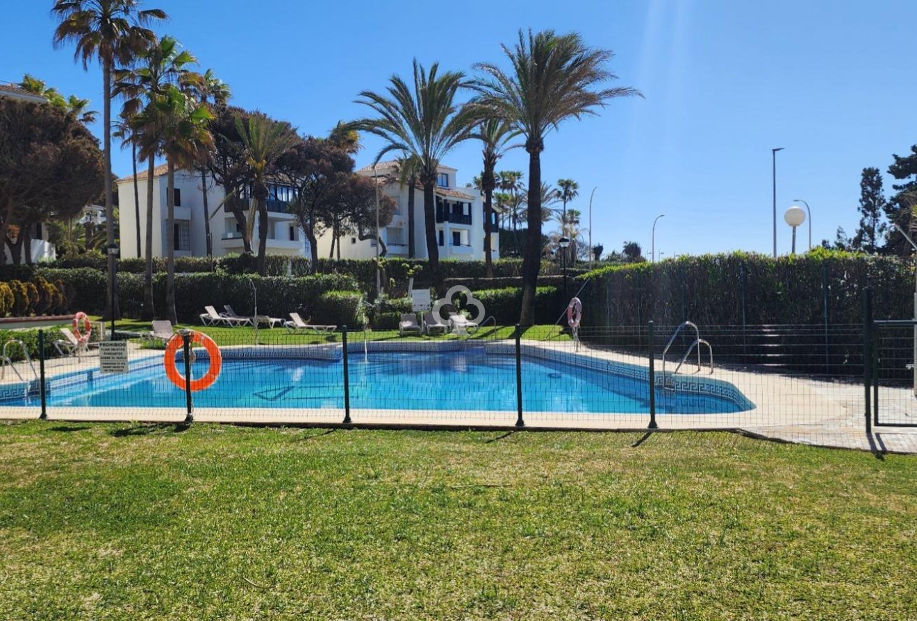 Wiederverkauf - Studie -
Mijas - Sitio de calahonda - atalaya