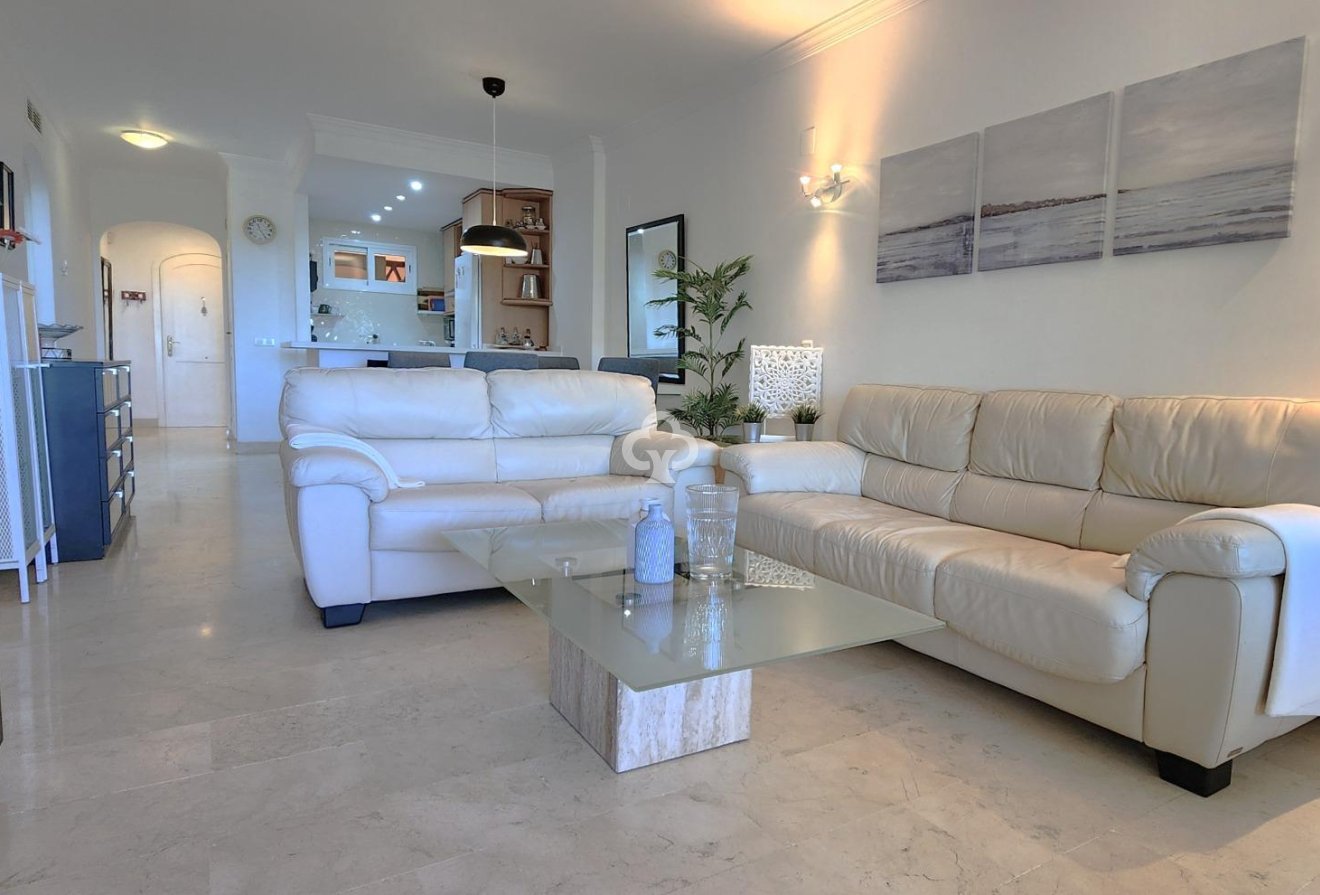 Wiederverkauf - Apartamento -
Elviria