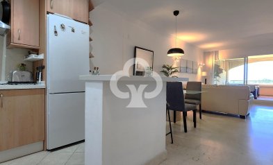 Wiederverkauf - Apartamento -
Elviria