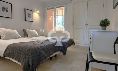 Wiederverkauf - Apartamento -
Elviria