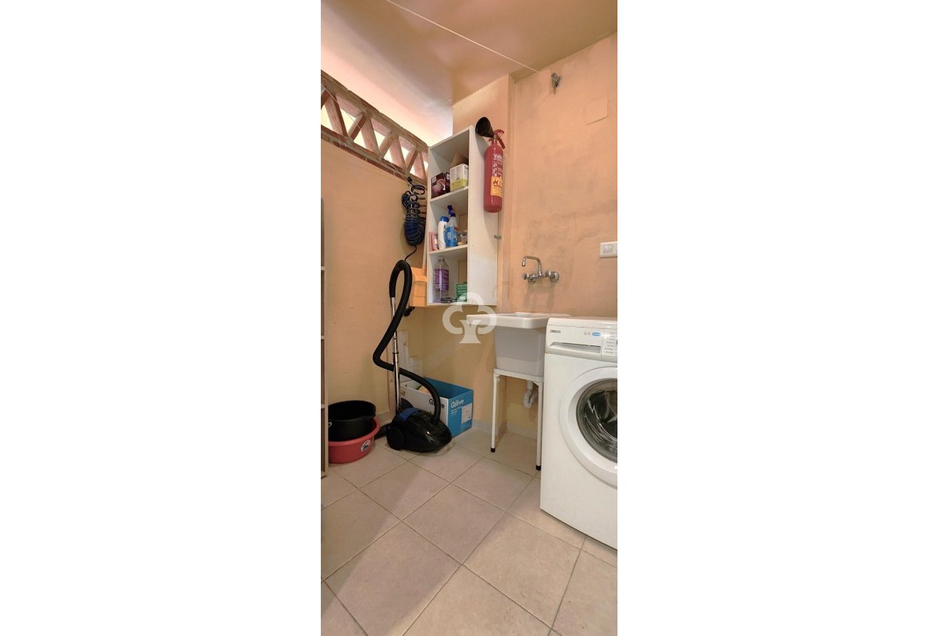 Wiederverkauf - Apartamento -
Elviria