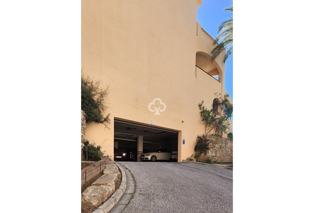 Wiederverkauf - Apartamento -
Elviria