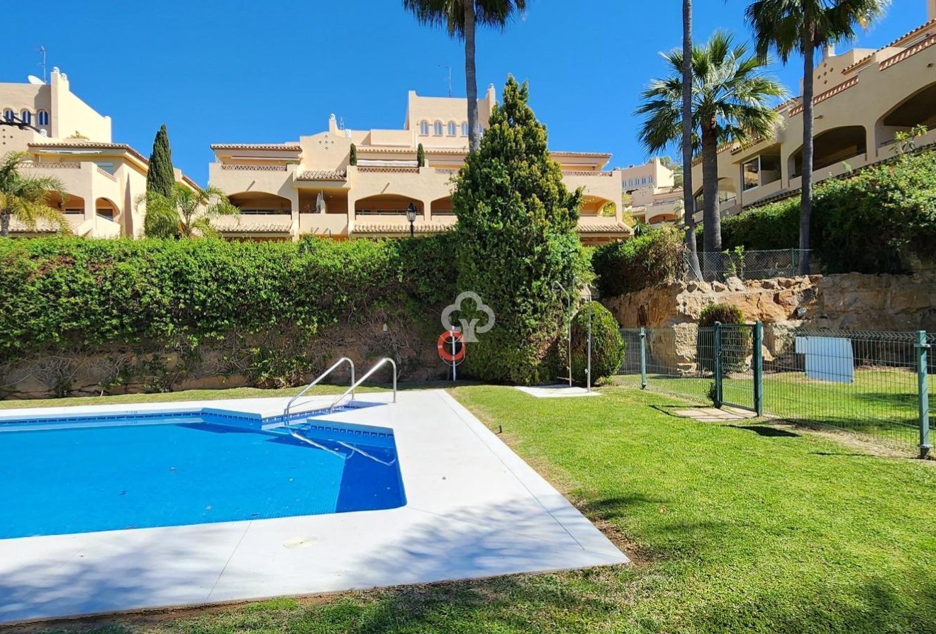 Wiederverkauf - Apartamento -
Elviria