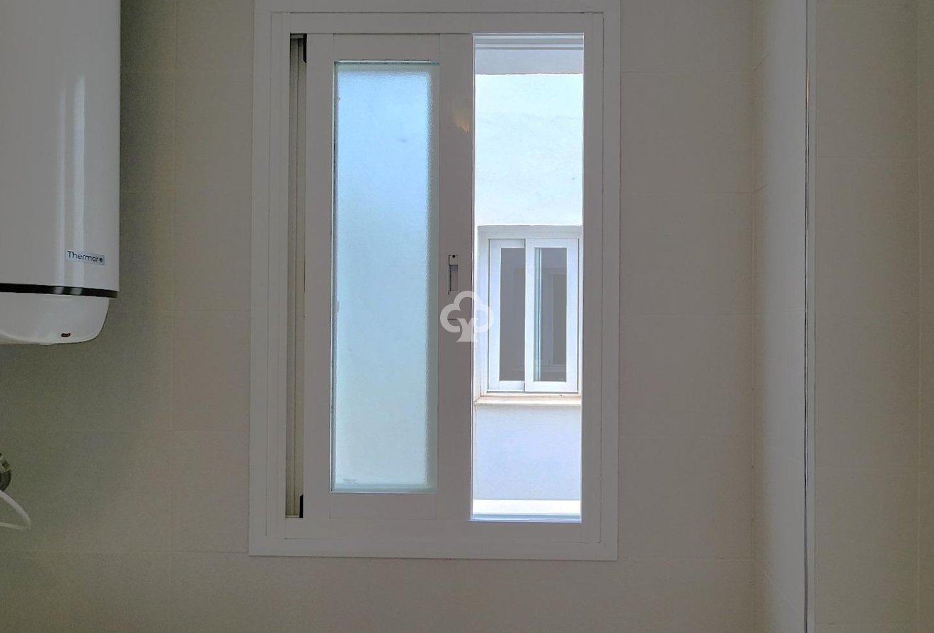 Pitkäaikainen vuokraus - Huoneisto -
Fuengirola - Puerto Deportivo