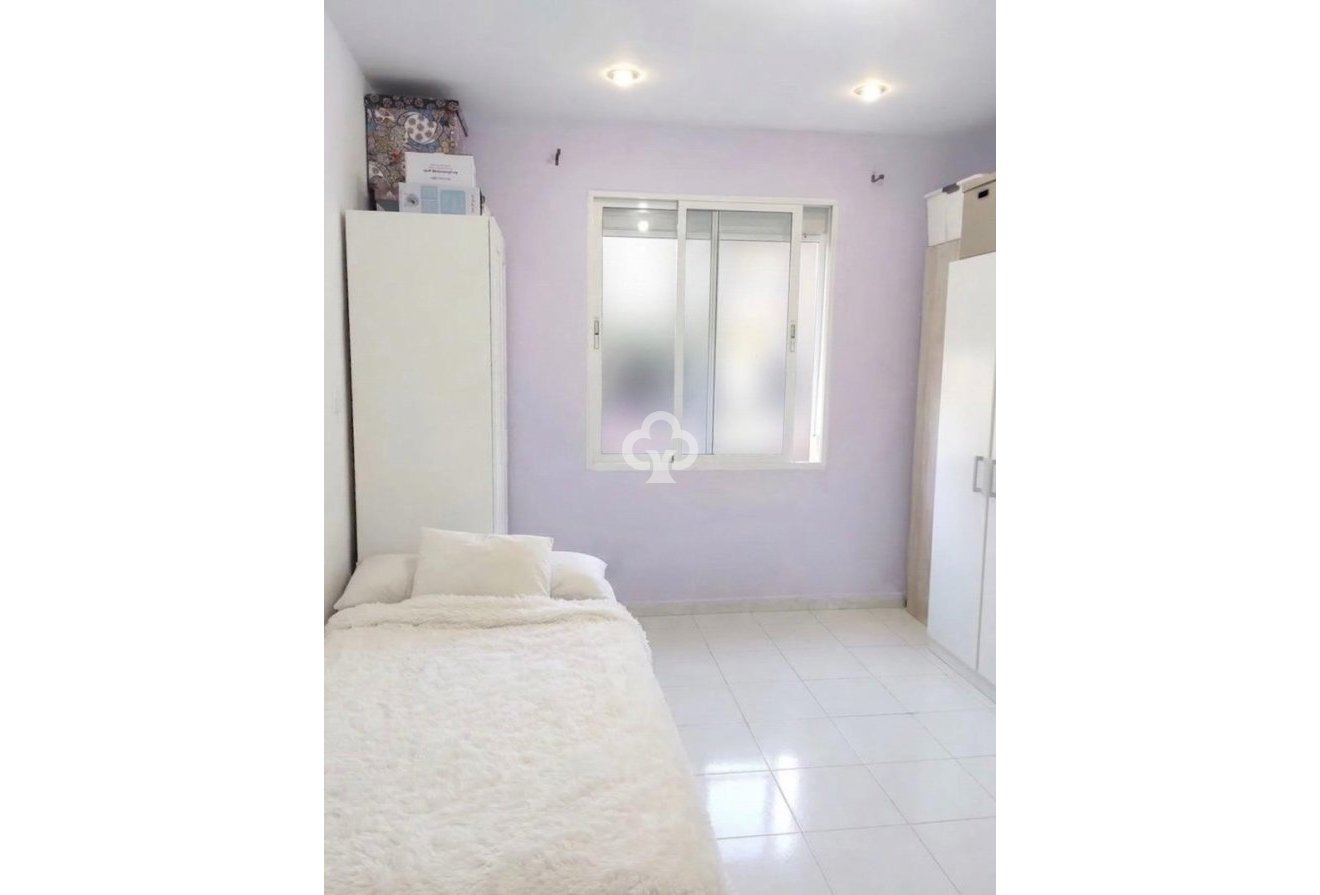 Jälleenmyynti - Yksiö -
Torremolinos - Centro