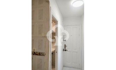 Jälleenmyynti - Yksiö -
Torremolinos - Centro