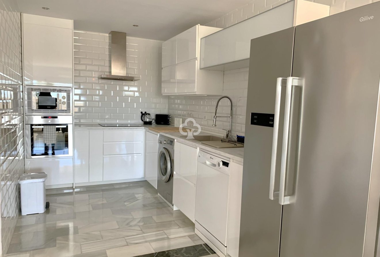 Jälleenmyynti - Huoneisto -
Mijas - Sitio de calahonda - atalaya