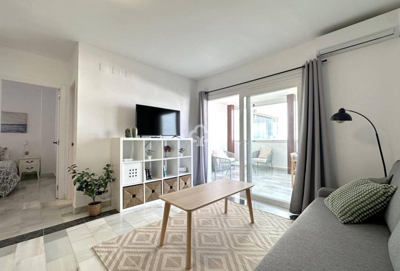 Jälleenmyynti - Huoneisto -
Mijas - Sitio de calahonda - atalaya